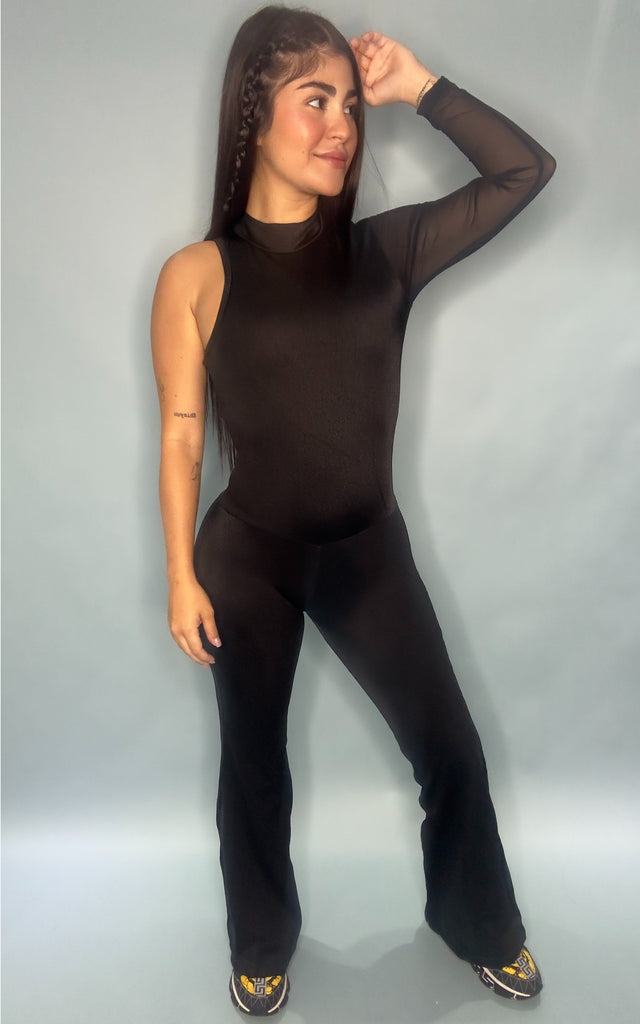 ONE SHOULDER
